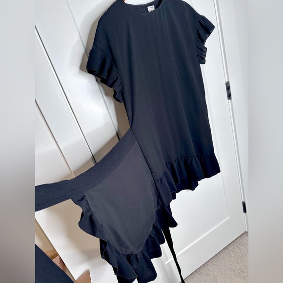 Ruffled lightweight minidresses that gives off fun & flirty appeal - Picture 7 of 9